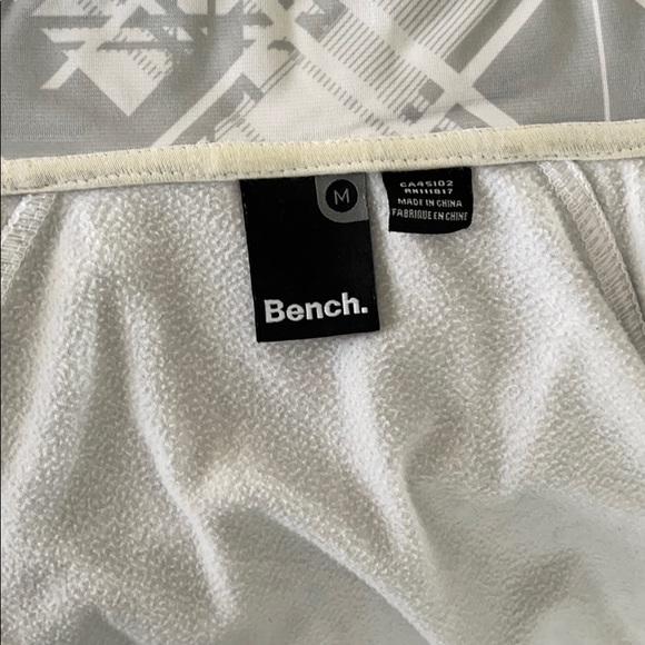 Bench zip up sweater - Picture 5 of 9